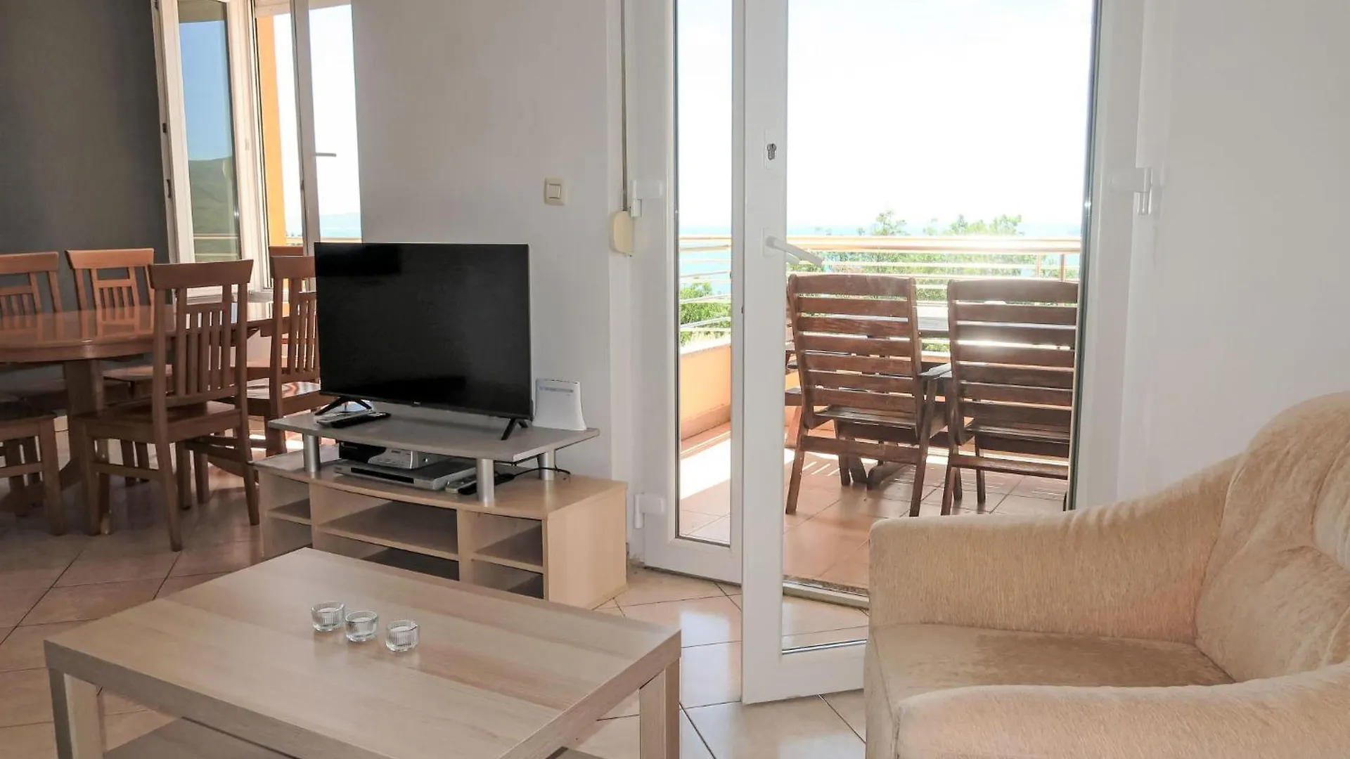 Apartment Orhideja Und Magnolia-3 By Interhome Rabac 0*,